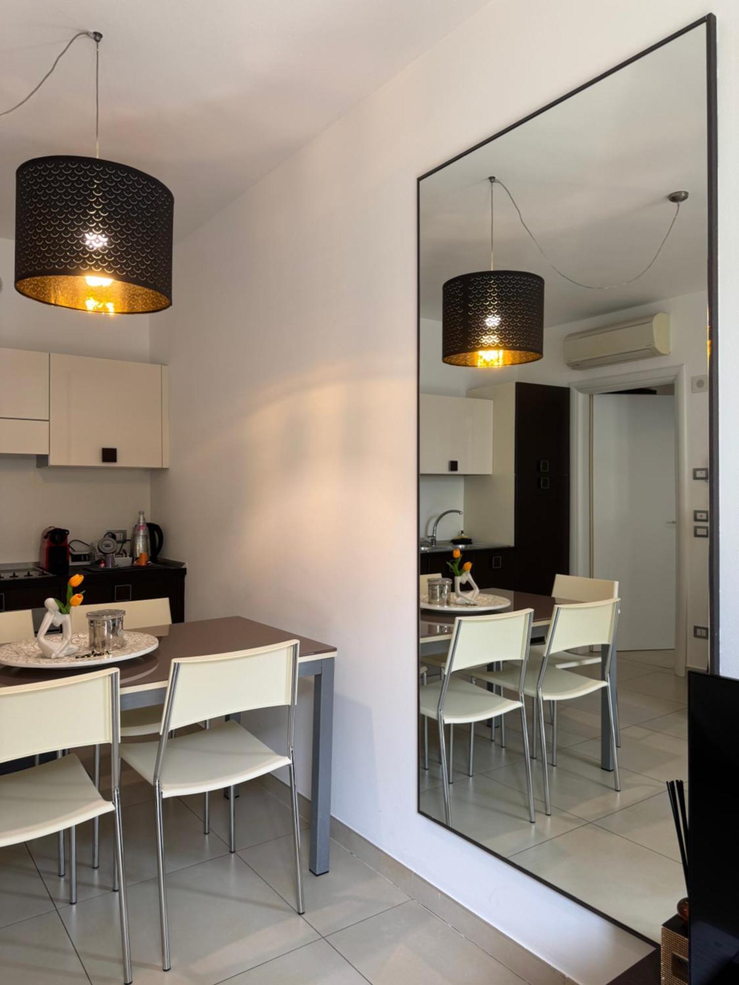 Del Aparthotel *