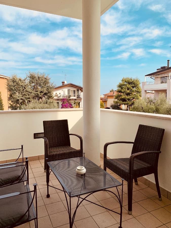Del Aparthotel *