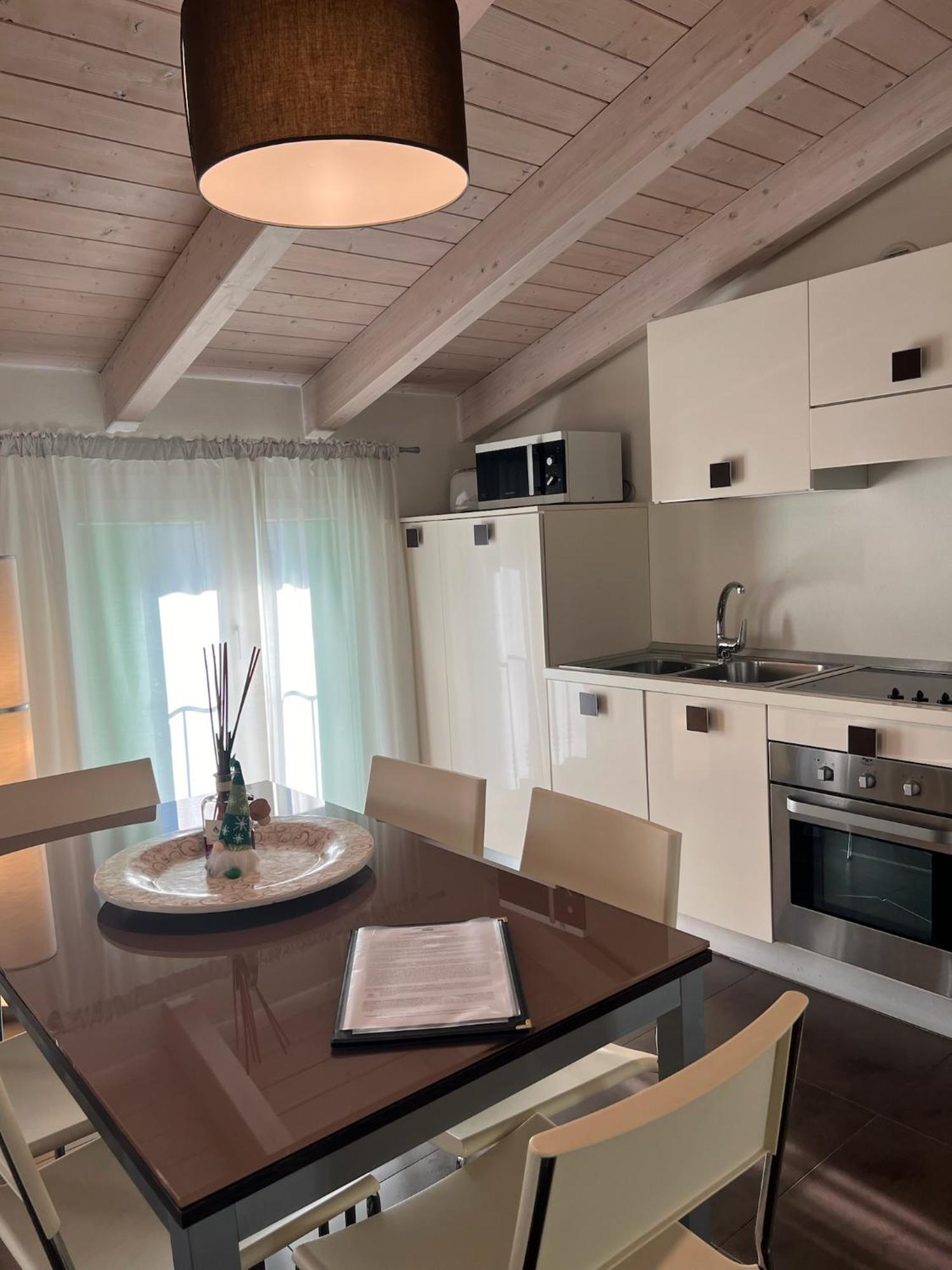 Del Aparthotel *